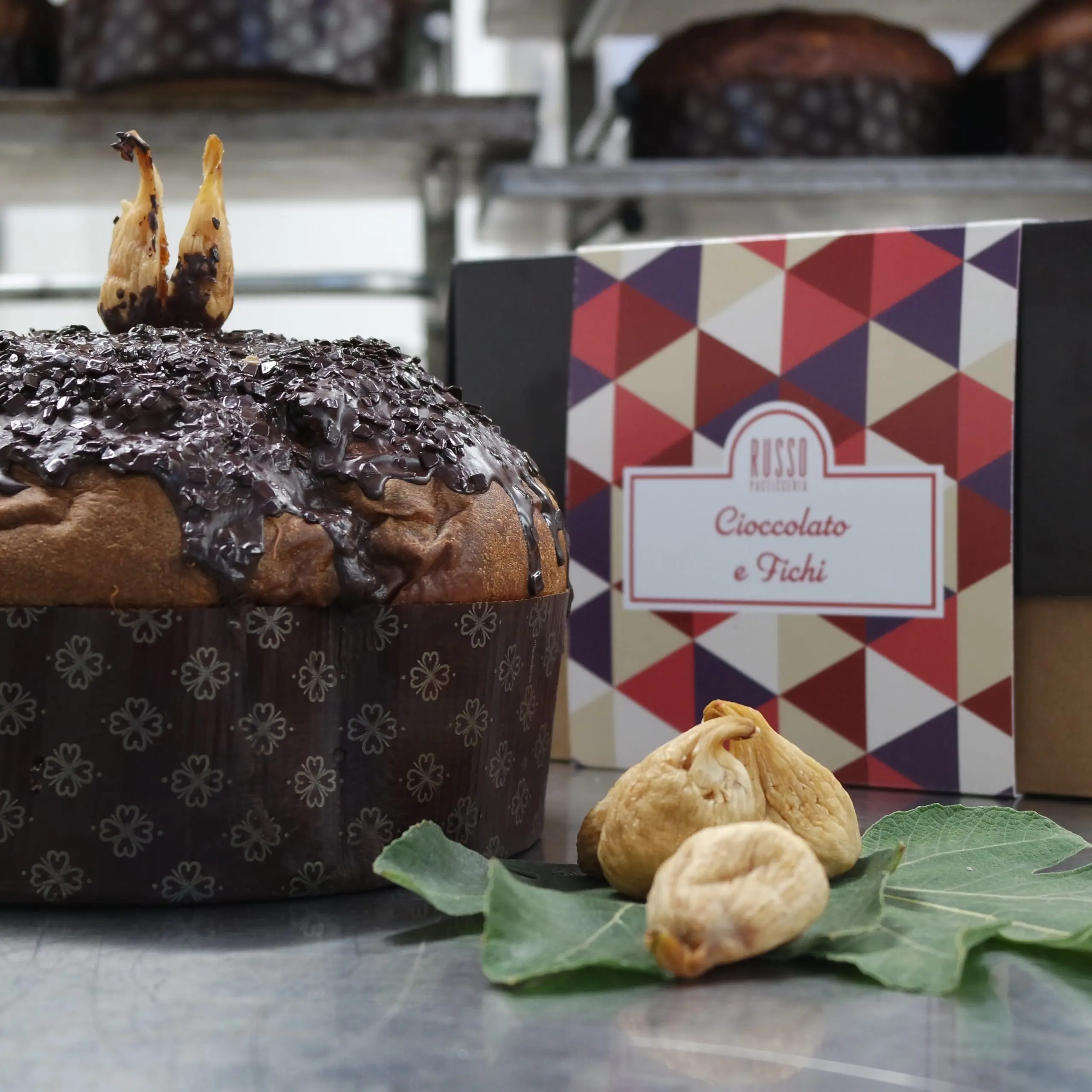 Panettone fichi e cioccolato